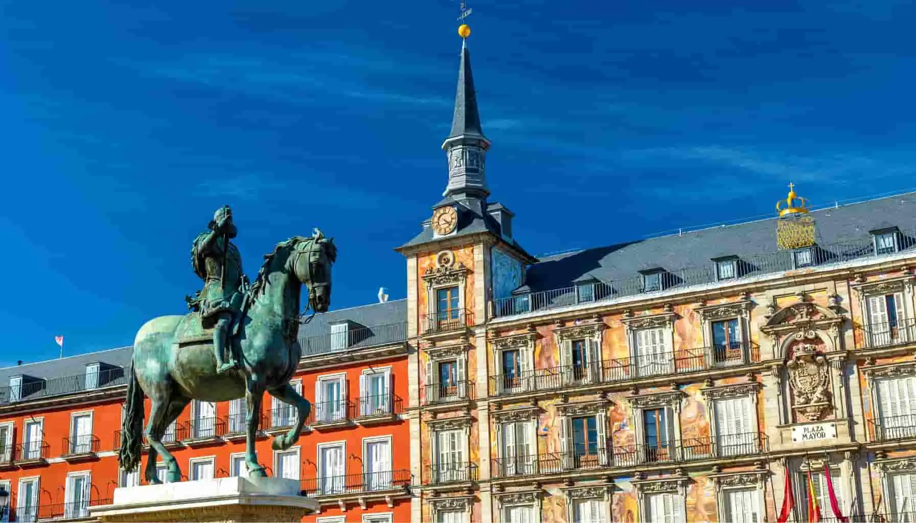 ECU vs ECLU: ¿Qué son y en qué se diferencian?