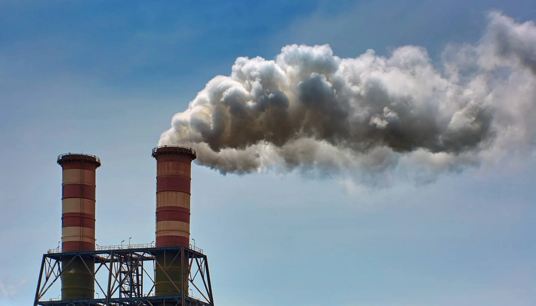 Ley 16/2002 (IPPC): qué es y cómo afecta a las licencias de actividad en Madrid